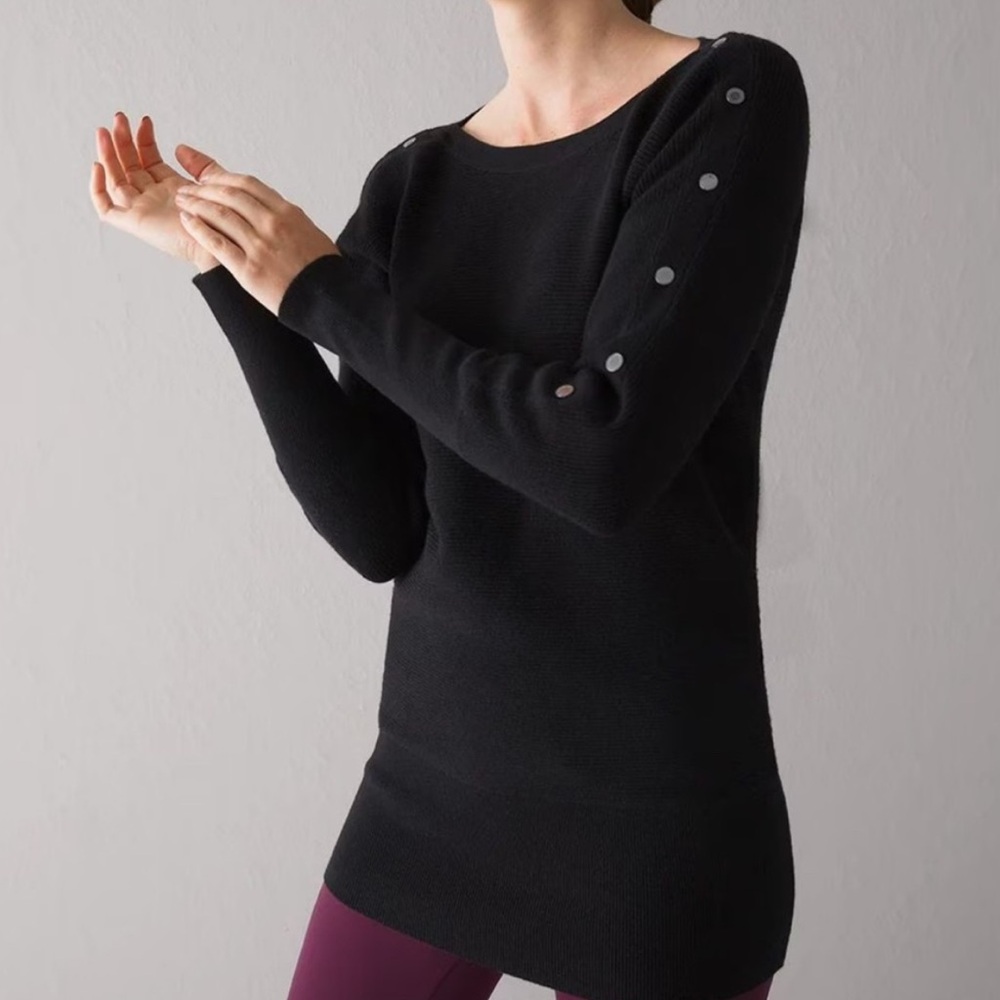 White House Black Market M Black Studded Sleeve Tunic Ribbed Fall Preppy Sweater